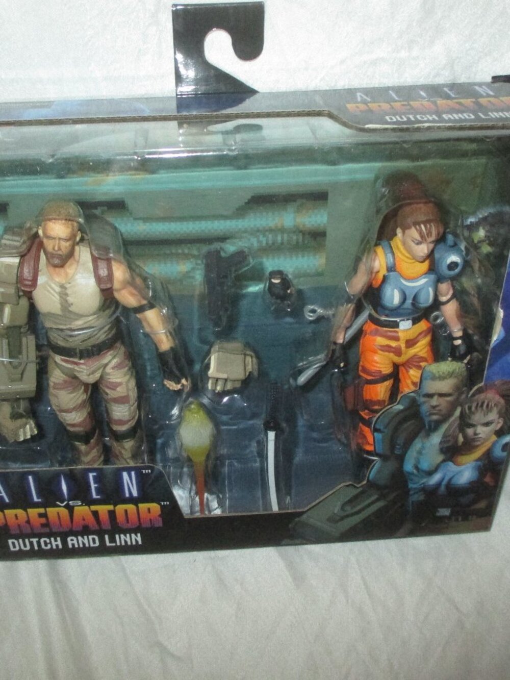NECA Alien vs Predator Dutch And Linn Arcade Appearance 2-Pack NEW SEALED BOX